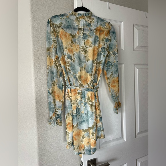 floral blue yellow and white tomper, Fraiche by J from Nordstroms - Picture 2 of 3